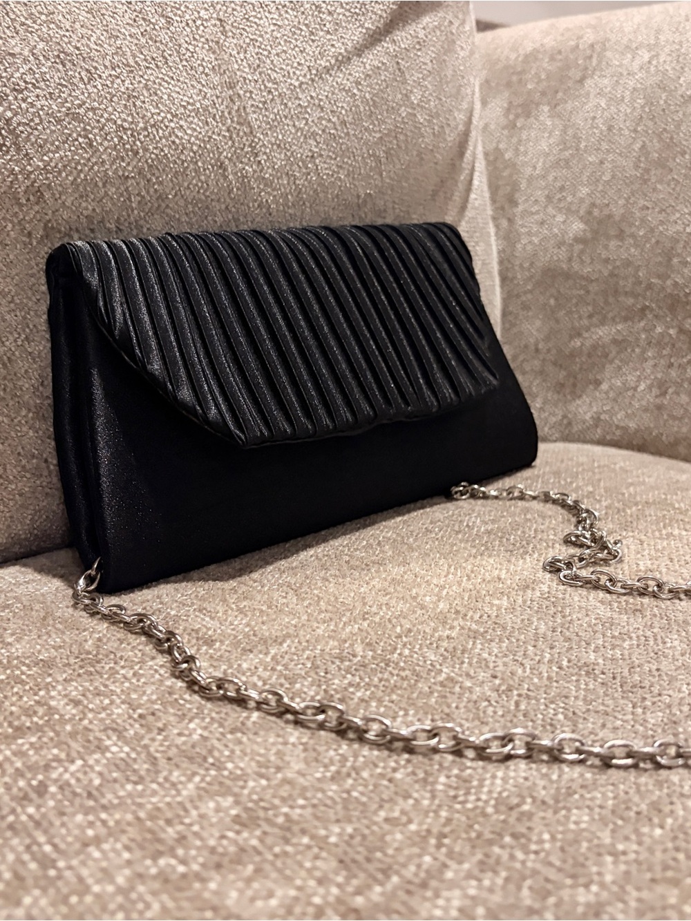 Classic Black Pleated Flap Evening Clutch with Chain